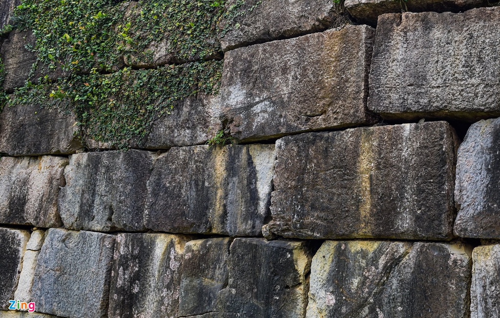 Tường đá Thành nhà Hồ lại sạt lở