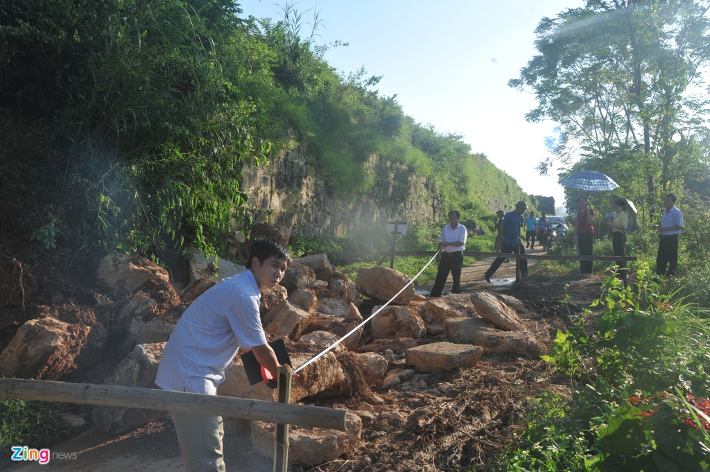 thành nhà hồ sạt lở ảnh 2 thanh nha ho sat lo anh 2