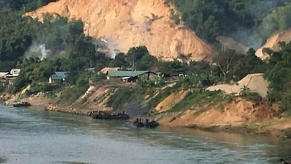 Thanh Hóa: Doanh nghiệp bỏ giá mỏ cát tăng hơn 5.000% nhằm mục đích gì?- Ảnh 1. Thanh Hóa: Doanh nghiệp bỏ giá mỏ cát tăng hơn 5.000% nhằm mục đích gì?- Ảnh 1.